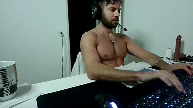 alpha-hunk – Live XXX-chat