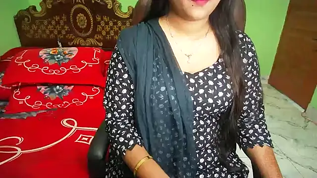 BengaliQueenStar live XXX chat