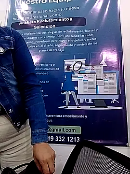 Katalina_S3xy Chat XXX in diretta