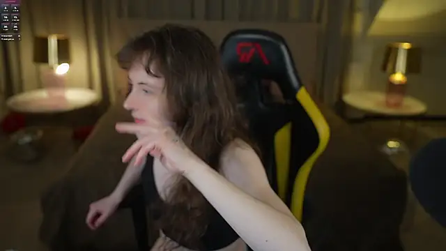 Orly_flame Chat XXX live