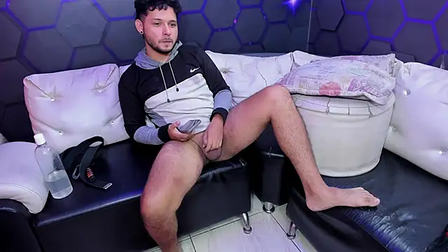 Blow2job-Lat live XXX chat