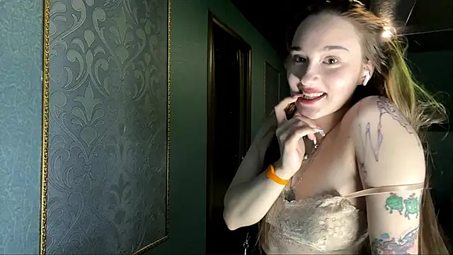 CarmelaLiebherr Live XXX Chat