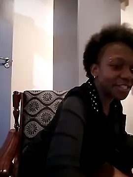 InnocentSlutXx 라이브 XXX 채팅