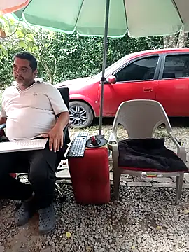 hotandfierylatinos2023のライブXXXチャット