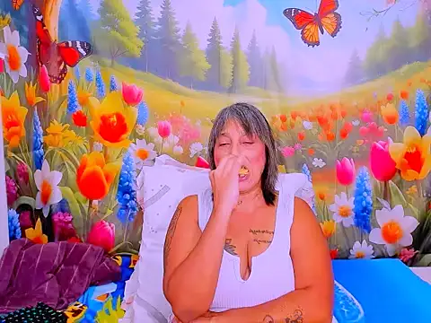 indianroxy: απευθείας συνομιλία ΧΧΧ