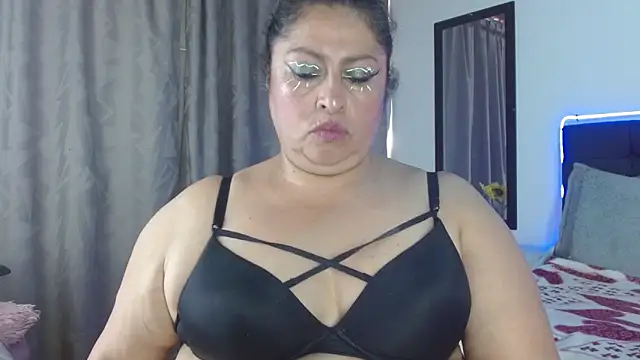 Keyla01_'s Live XXX Chat