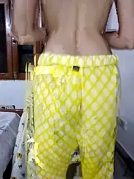 miss_raavyのウェブカメラショー