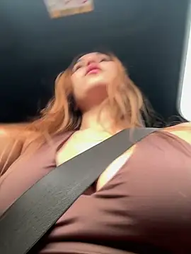 แชท XXX สดของ Nikii__