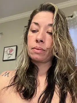 MiraKisss' Webcam Show