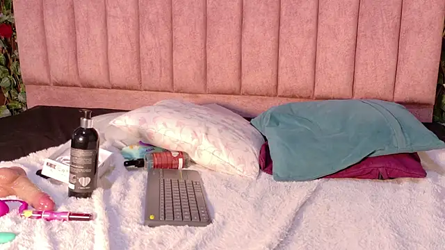 دردشة MiaJanss الجنسية المباشرة