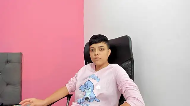 ariloe_quintero's Live XXX Chat