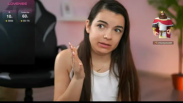 PeachyyFantasy's Live XXX Chat