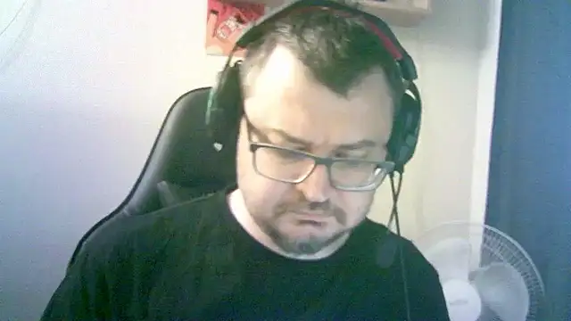 Chat XXX en directo de SirAbuser