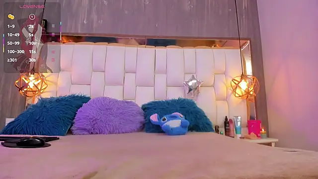 Foxxy_Doll 网络视讯表演