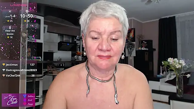 Chat +18 de roxana_brooks ao vivo