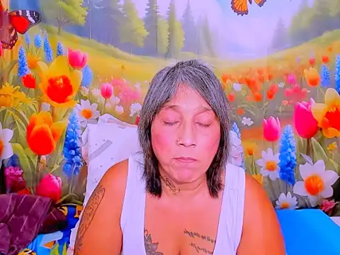 indianroxy Chat XXX live