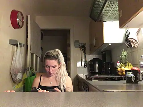 xxamyleighxxのウェブカメラショー