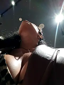 Luianna's Live XXX Chat