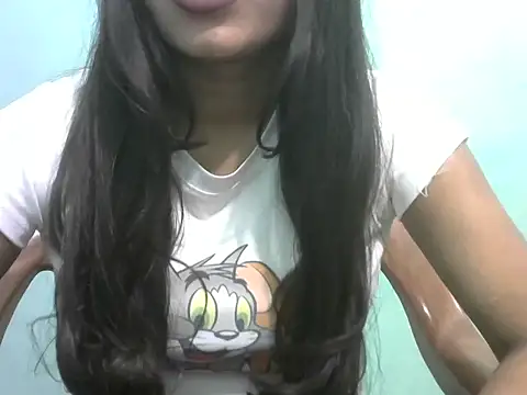 Lovely-Pandey Show in webcam