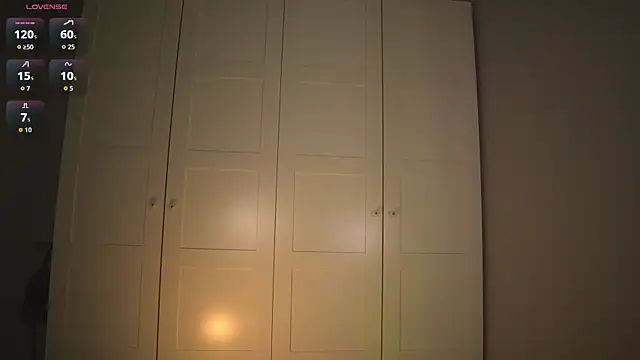 -JuicyMolly- 现场XXX聊天