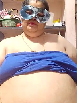 tamilthanushri's Live XXX Chat