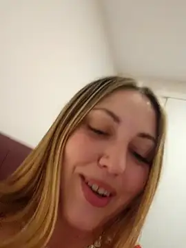 sofiabichota's Live XXX Chat