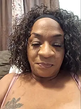 دردشة Big_Booty_Bonnie الجنسية المباشرة