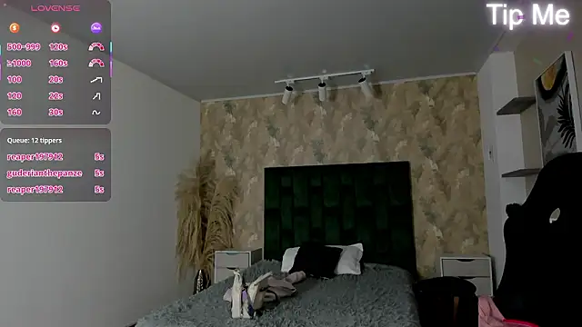 april_dumont: онлайн-секс-чат