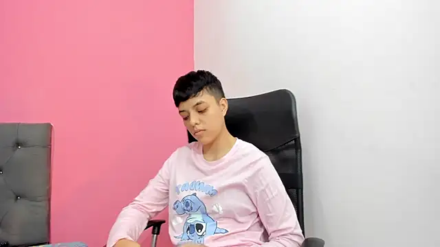 ariloe_quintero: онлайн-секс-чат