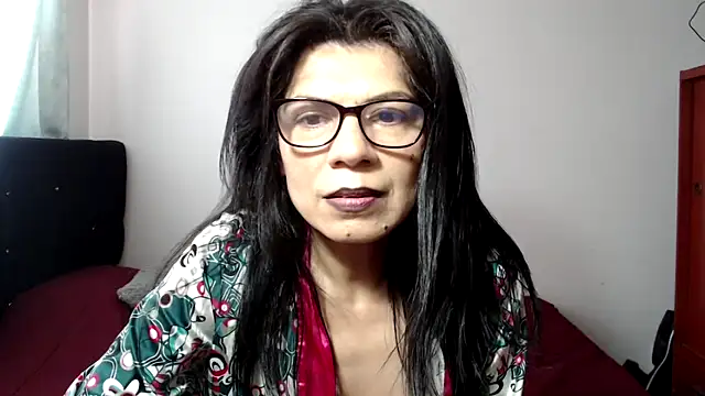 abrilsex23 élő XXX-chatje