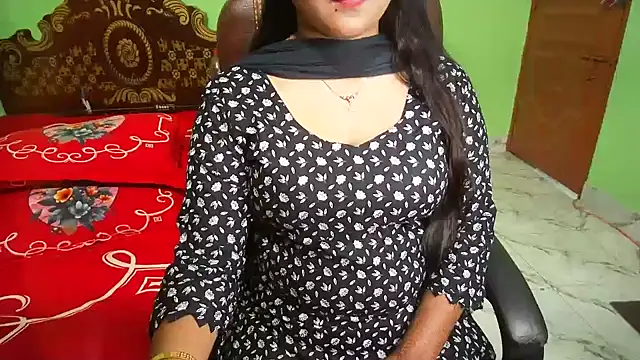 BengaliQueenStar's Live XXX Chat