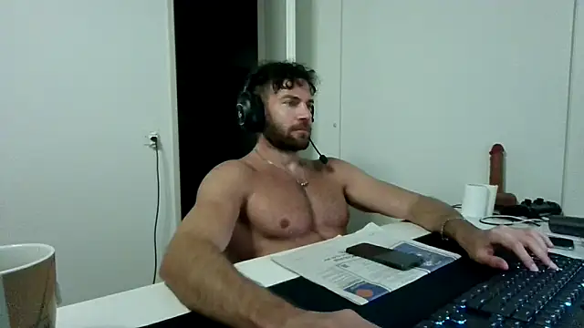 Chat XXX en directo de alpha-hunk