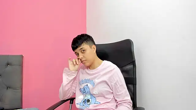 Онлайн чат XXX ariloe_quintero