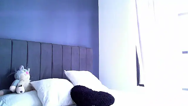 Sweet-Angie's Live XXX Chat