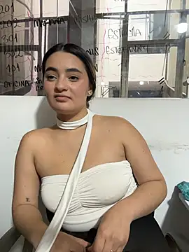 Antonella_Julieta 现场XXX聊天