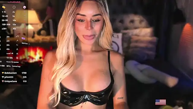 ZyraGoddes' Live XXX Chat