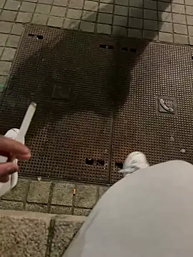 nanaisbackk: онлайн-секс-чат