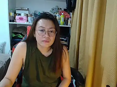 Pokazy przed kamerką – crizzybel