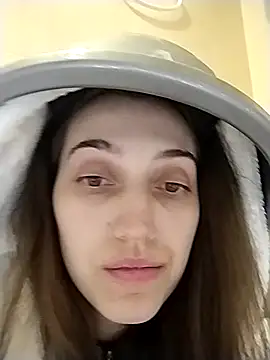 Iren Adlı Modelin Canlı XXX Sohbeti