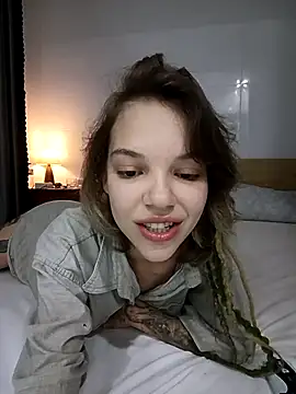 Unihornym 网络视讯表演