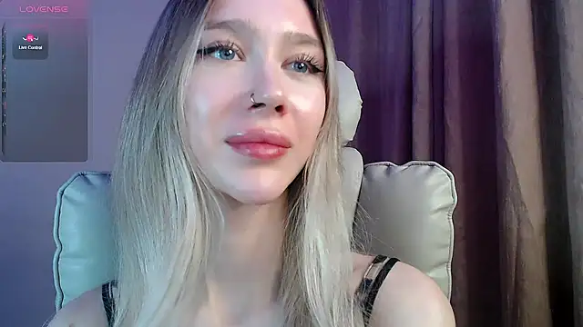 XXX chat uživo modela Des_ch