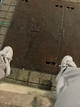 nanaisbackk: онлайн-секс-чат