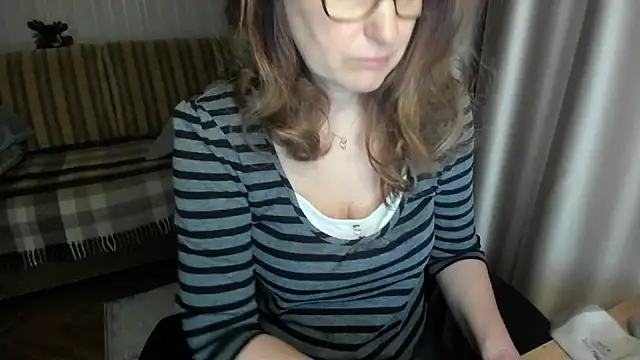 Show de lauraoven na webcam