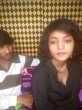 Freakingromance Adlı Modelin Web Kamerası Şovu