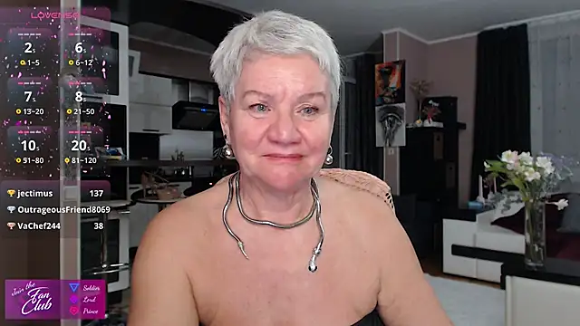Chat +18 de roxana_brooks ao vivo