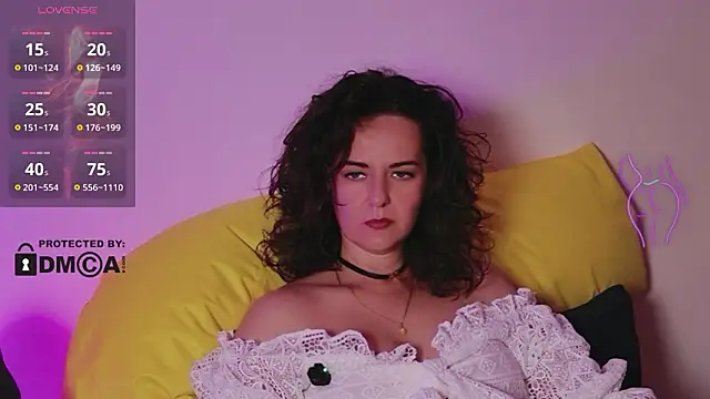 Witch_in_Velvet 现场XXX聊天