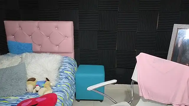 Chatroom XXX en direct de katifoxx