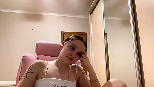 Chatroom XXX en direct de TrulaPhay