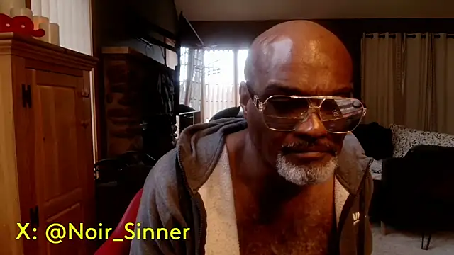 sinnernoir Chat XXX in diretta