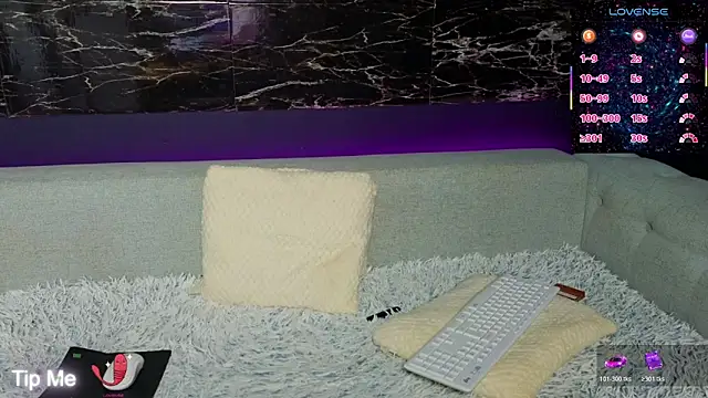 _YourSubmissive_ Adlı Modelin Canlı XXX Sohbeti